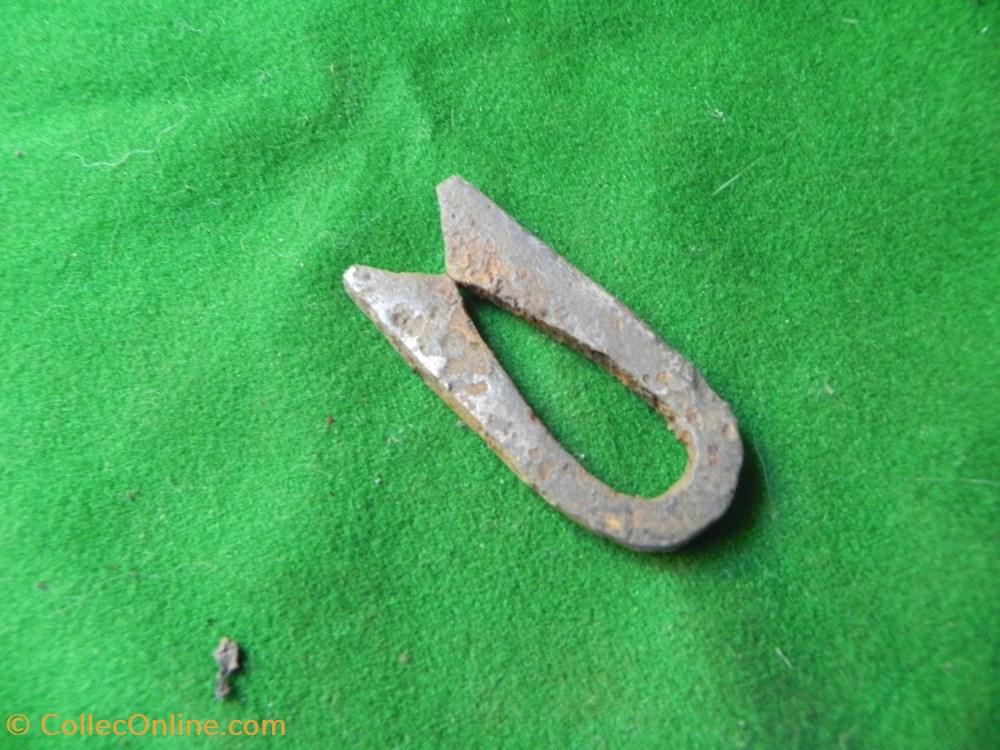 briquet trouvé sur le champ de bataille de Nicopolis. 1396. art antiquite europe briquet trouve sur le champ de bataille de nicopolis 1396