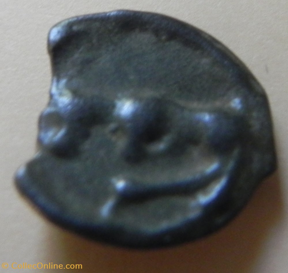 monnaies antiques celtes potin turons a la tete diabolique monnaie inspiration lunaire