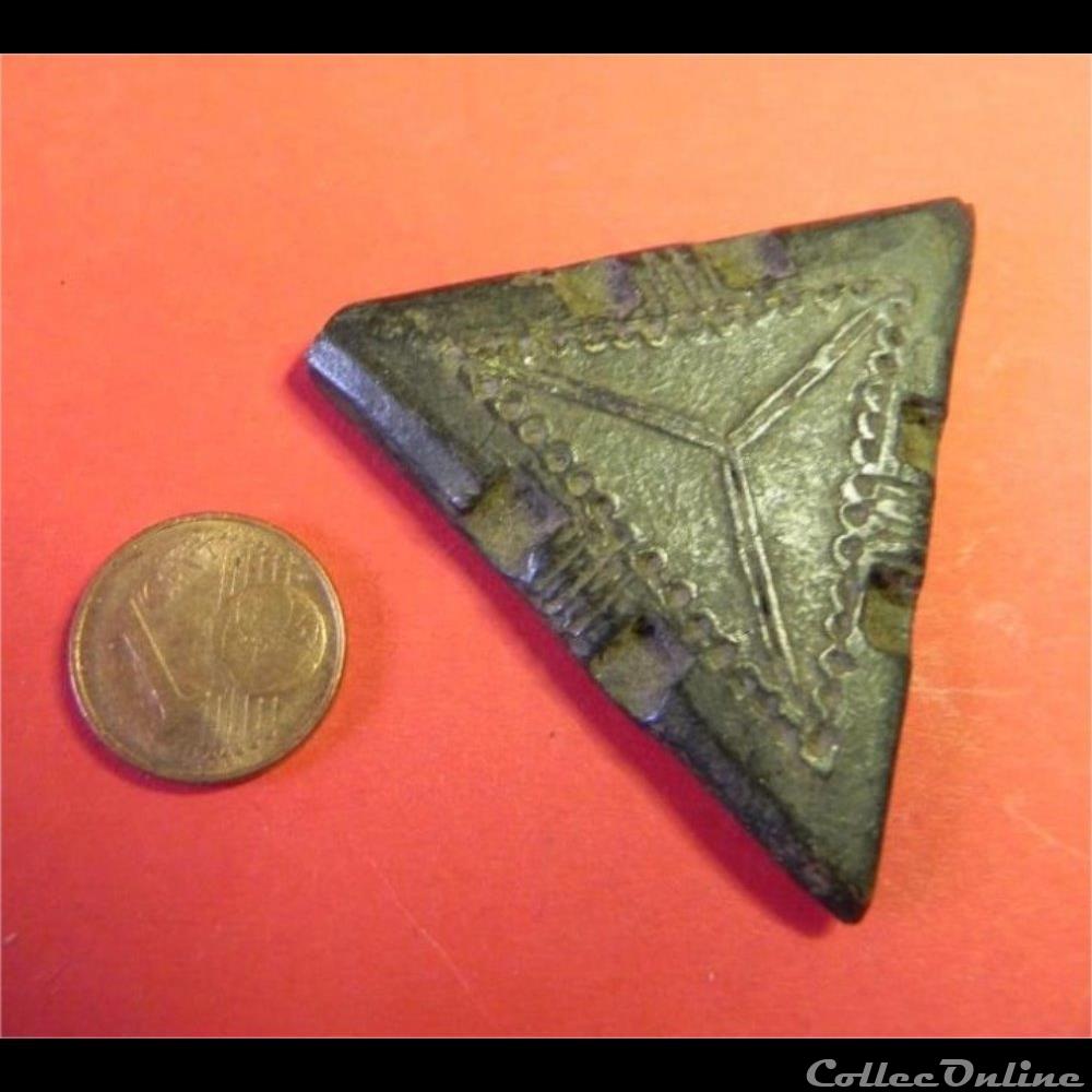 poids à or forme géométrique Akan europe poids a or forme geometrique akan