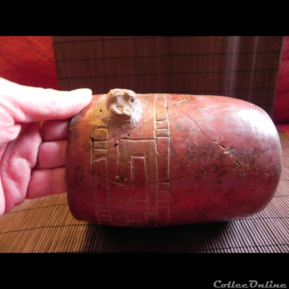 art antiquite archeologie amerique vase cylindrique terre cuite