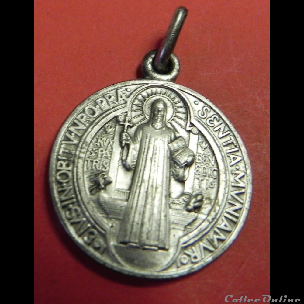 médaille officielle de Saint Benoit religieuse mandat territoriaux medaille officielle de saint benoit