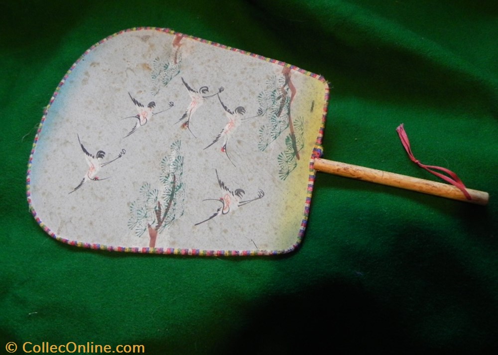 vetement et accessoire eventail japon vol de 5 grues peinture sur soie