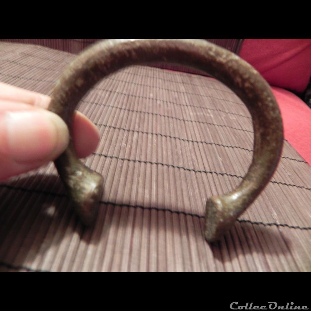 manille-monnaie de Birmingham zone Sahel .Manilla-bronze-slave-bracelet primitive romaine manille monnaie de birmingham zone sahel manilla bronze slave bracelet