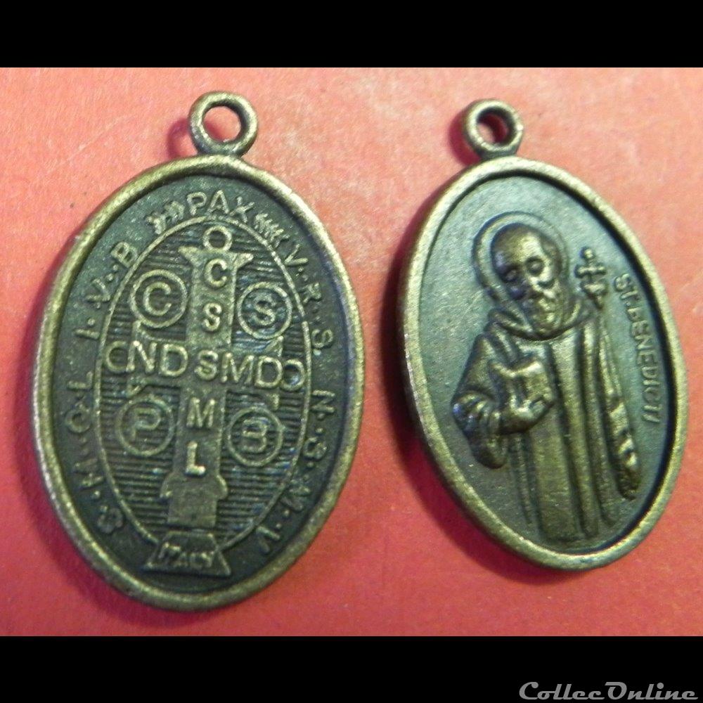 La médaille de Saint Benoît. XXI s (St BENEDICITI ?) 2 religieuse mandat territoriaux la medaille de saint benoit xxi s st benediciti