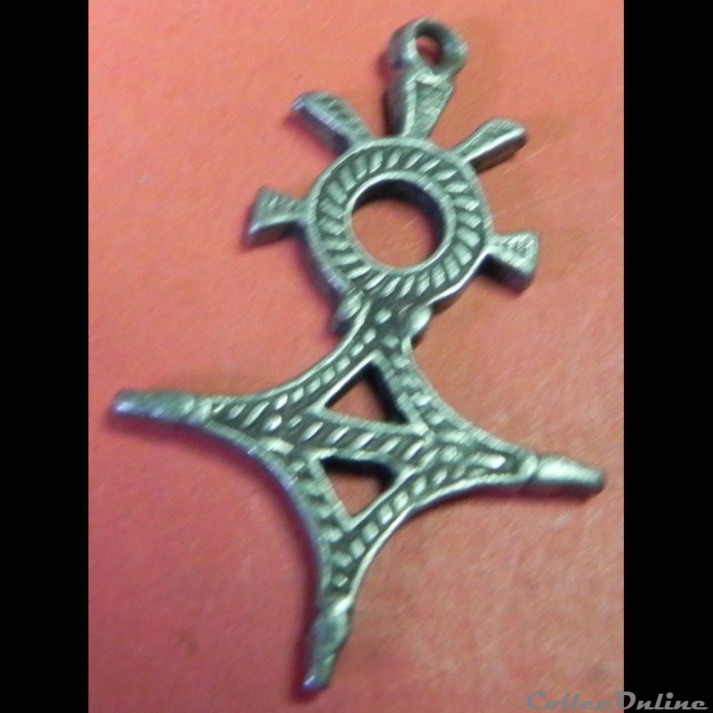 croix de Tahoua croix Nigérienne 3 monnaie primitive afrique croix de tahoua croix nigerienne