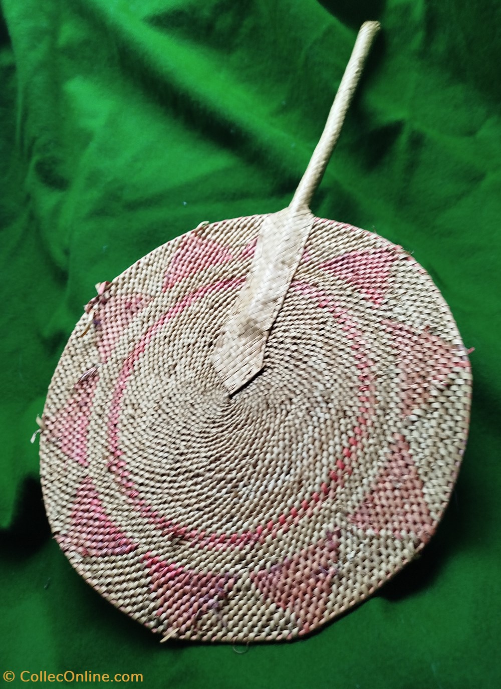 vetements et accessoires eventails eventail africain