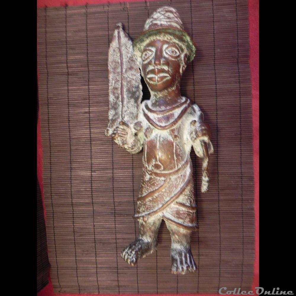 art antiquite africain statue du bronze un roi du benin