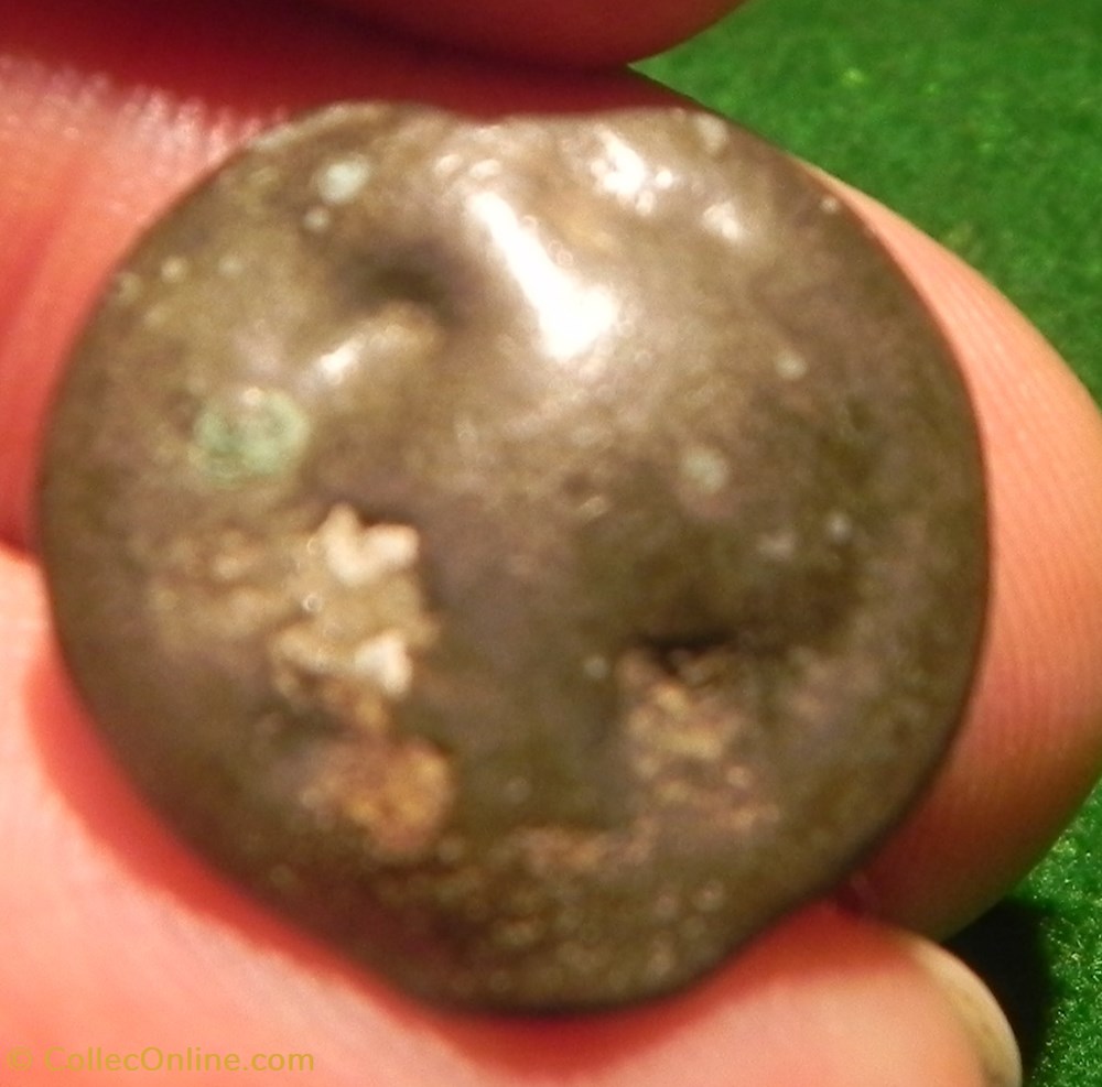 monnaies antiques celtes potin turons a la tete diabolique monnaie inspiration lunaire