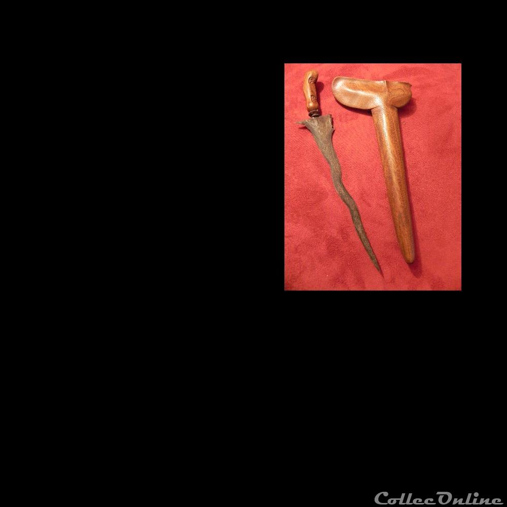 ancien couteau kriss damassé 2 militarium arme blanch mandat territoriaux ancien couteau kriss damasse