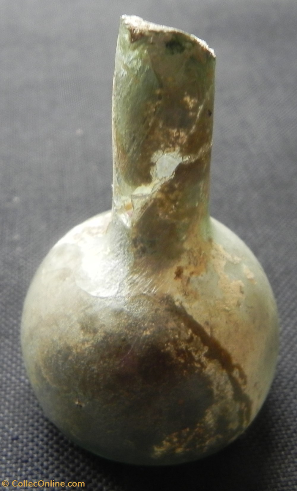Romain - Petit vase à onguent en verre irisé - IIème-IVème siècle art antiquites verrerie romain petit vase a onguent en verre irise iieme iveme siecle
