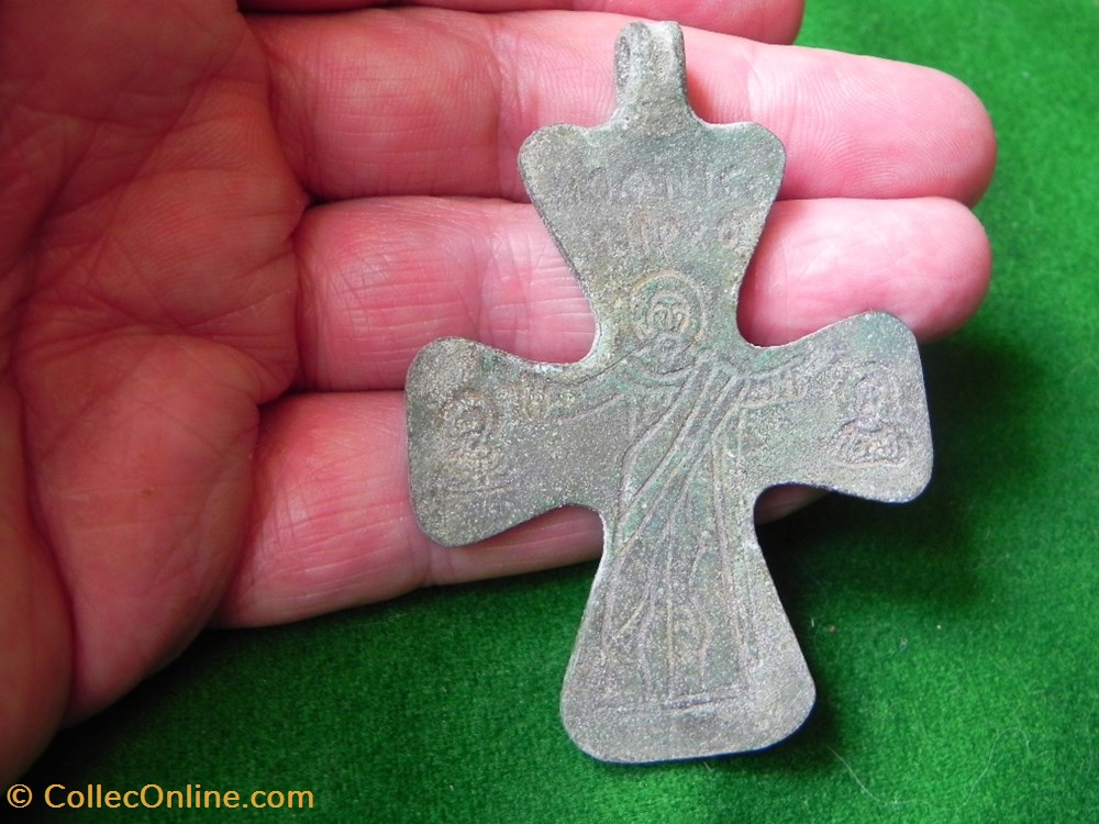 croix provenant du champs de bataille de Nicopolis art antiquite europe croix provenant du champs de bataille de nicopolis