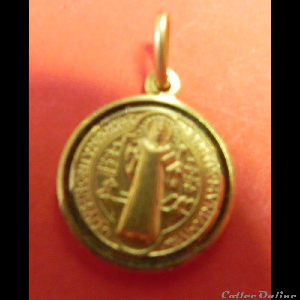 médaille de Saint Benoit religieuse mandat territoriaux medaille de saint benoit