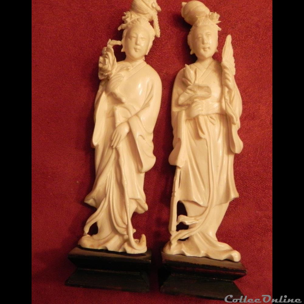 deux concubines en ivoire art antiquite asiatique autre deux concubines en ivoire