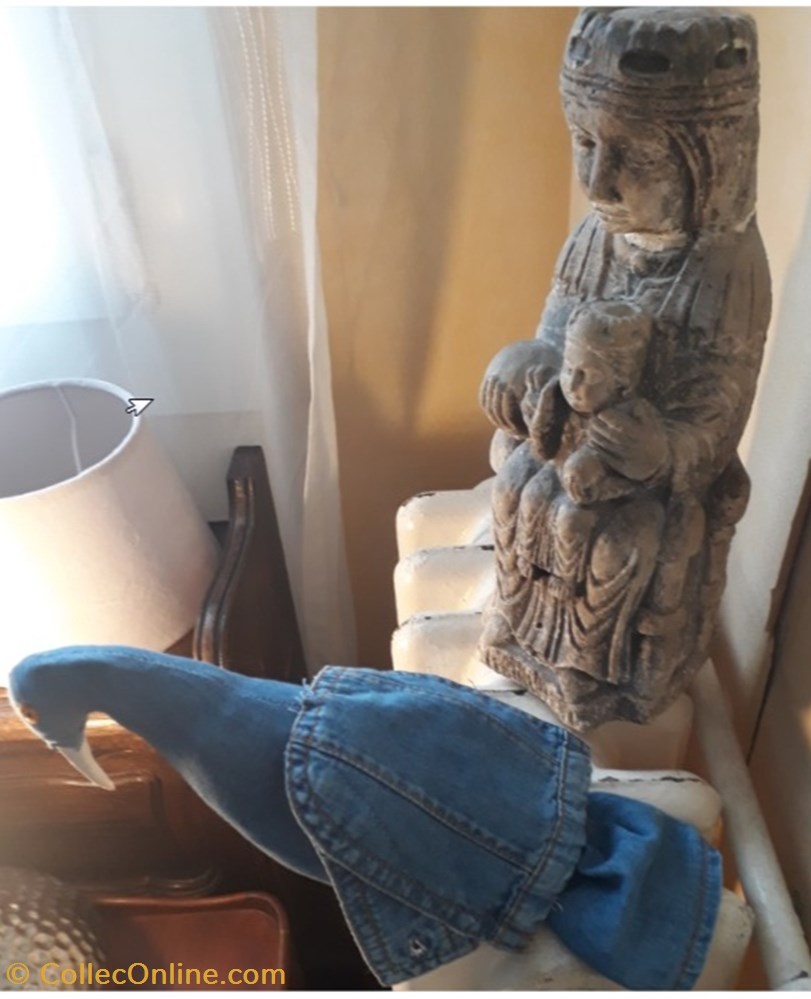 art antiquites sculptures tissus sculpture zoomorphe oiseau en tissu