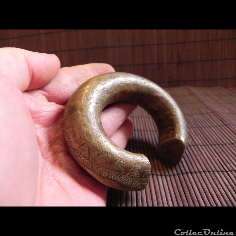Bracelet (classé dans mes manilles & monnaies primitives)manille-monnaie afrique bracelet classe dans mes manilles monnaies primitives manille monnaie