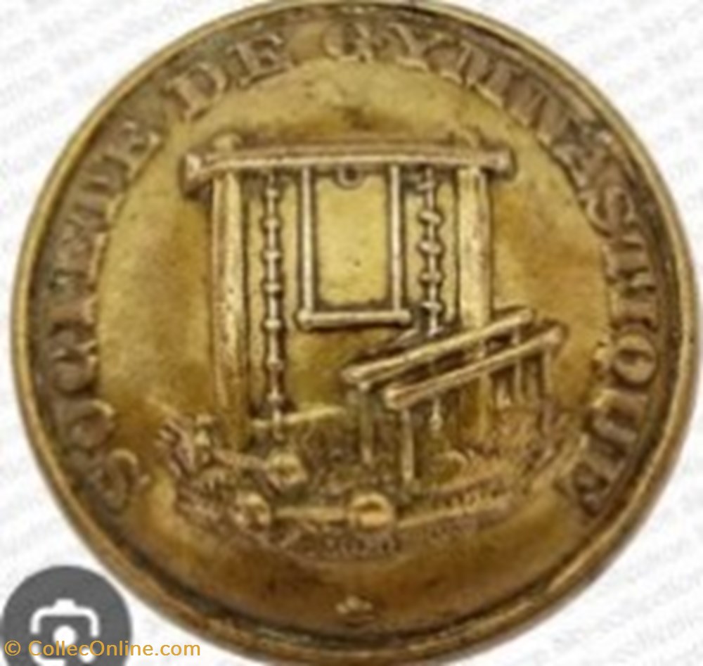 Bouton Société des Bains de Mer de Monaco. France, vers 1900 vetements accessoires boutons militaires bouton societe des bains de mer de monaco france vers 1900