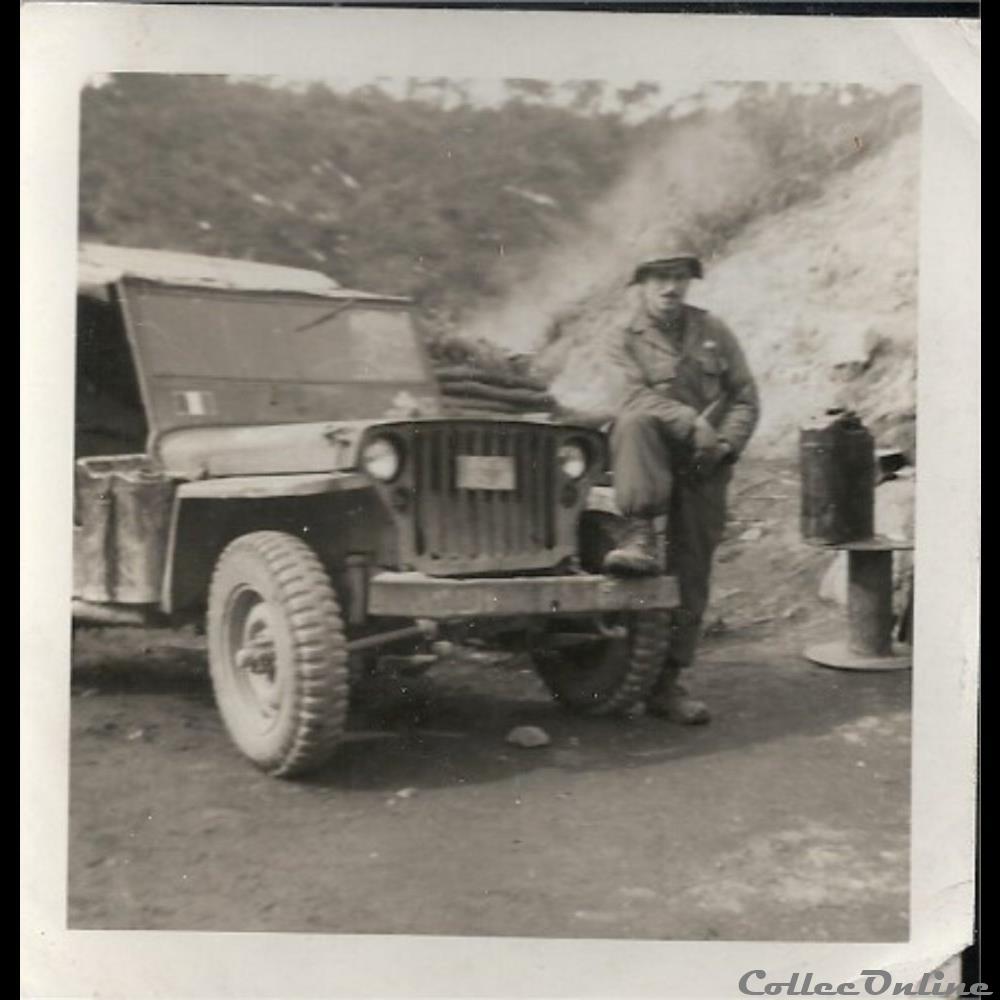 Jacques Marcel Landry et sa jeep (Mort pour la France le 30-05-1952 à Kaepyong, Corée) photographie poid opium europe jacques marcel landry et sa jeep mort pour la france le 30 05 1952 a kaepyong coree