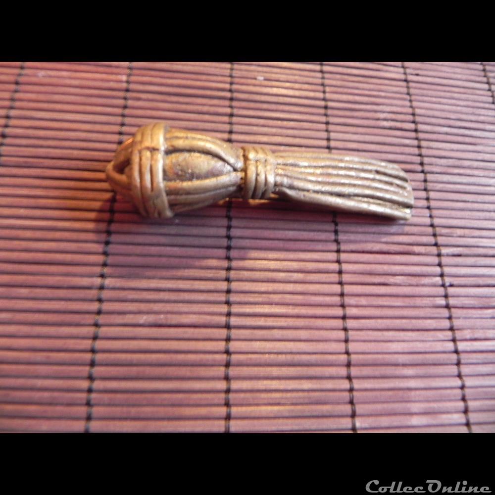 poids à or forme figurative Akan poids a or forme figurative akan
