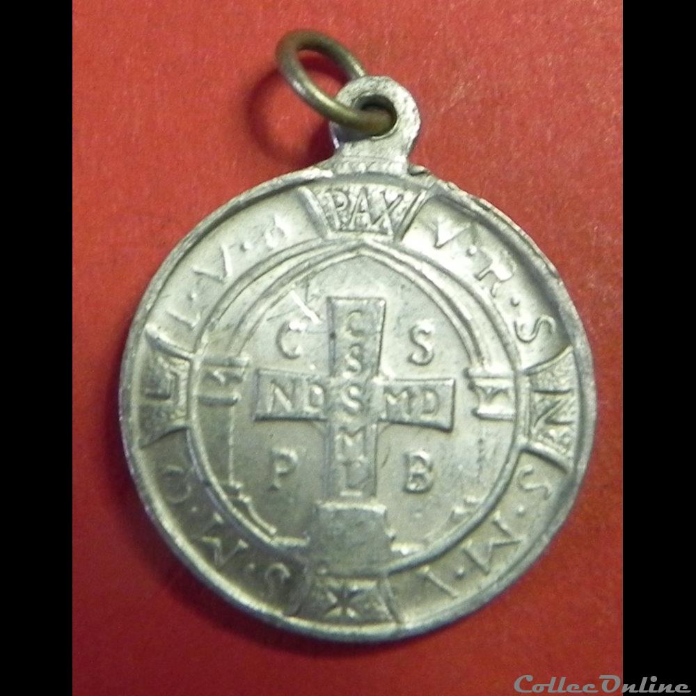 médaille de saint benoit religieuse mandat territoriaux medaille de saint benoit