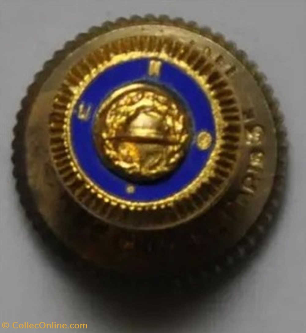Anciens combattants - boutonnière amicale anciens combattants d=9mm vetements et accessoires boutons militaires anciens combattants boutonniere amicale anciens combattants d 9mm