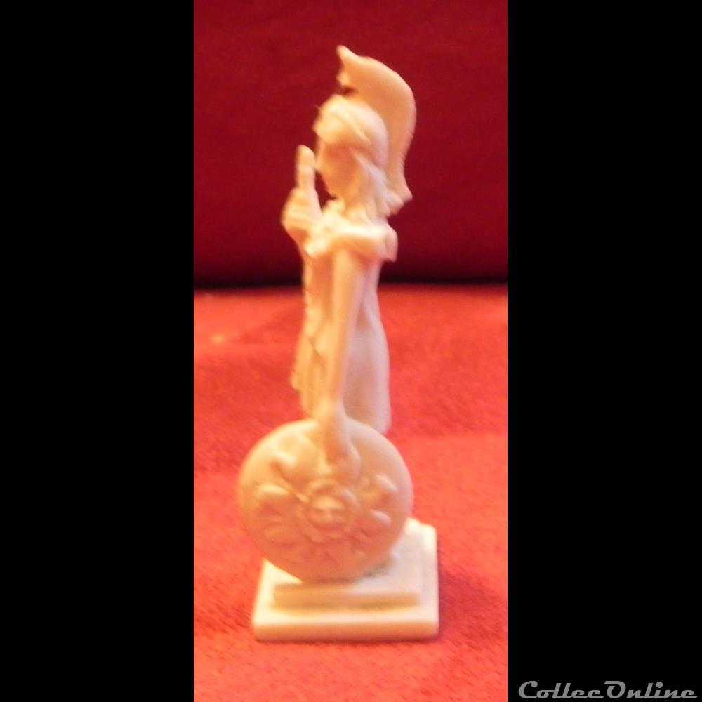 autre archeologie europe miniature divinite antique