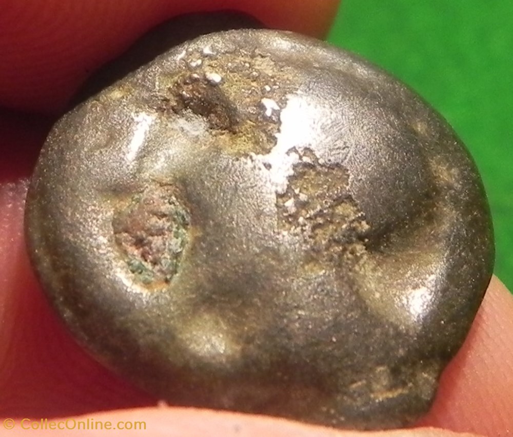 monnaies antiques celtes potin turons a la tete diabolique monnaie inspiration lunaire