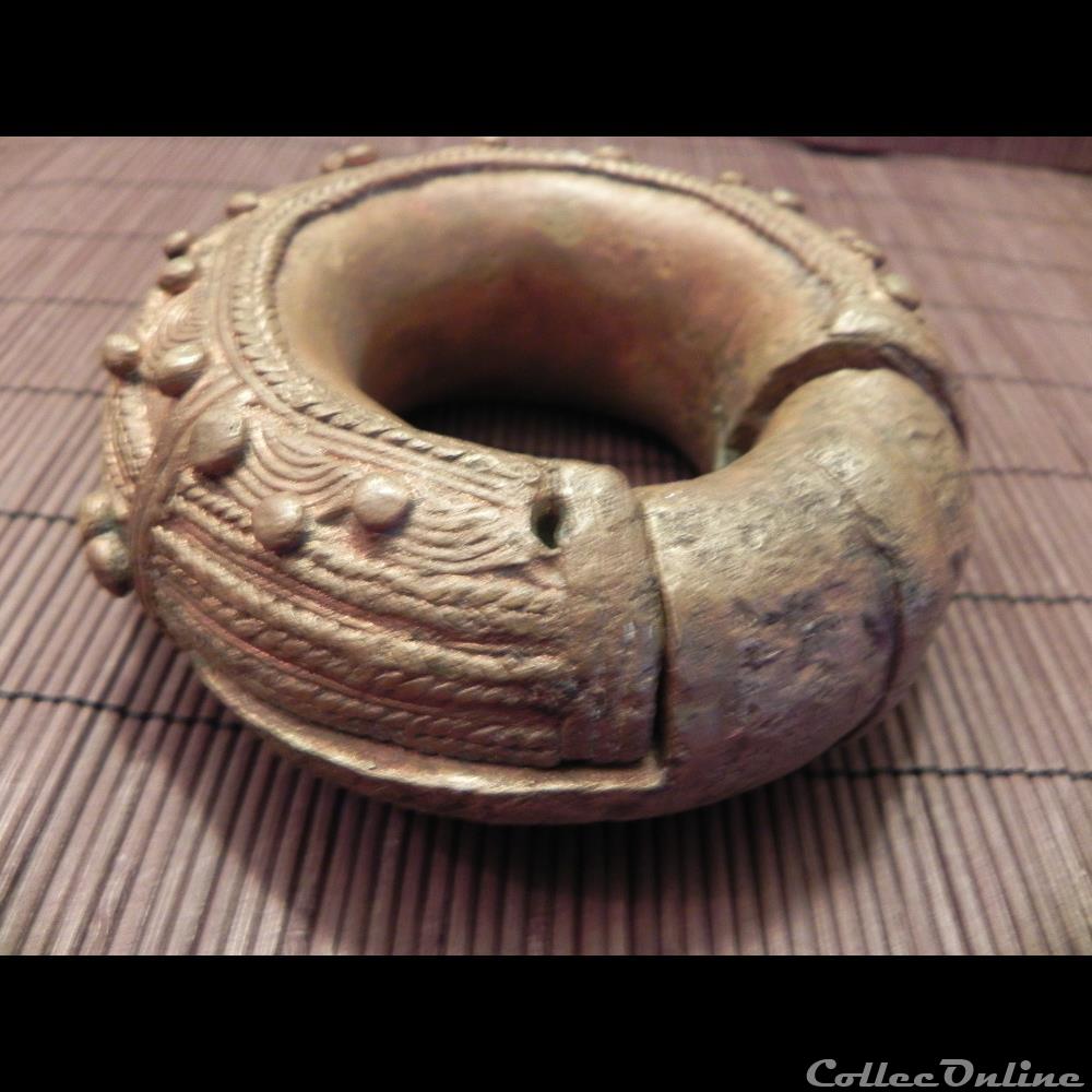 bracelet manille-monnaie à système ou articulée YORUBA 3 primitive elymaide parthe sassanide bracelet manille monnaie a systeme ou articulee yoruba