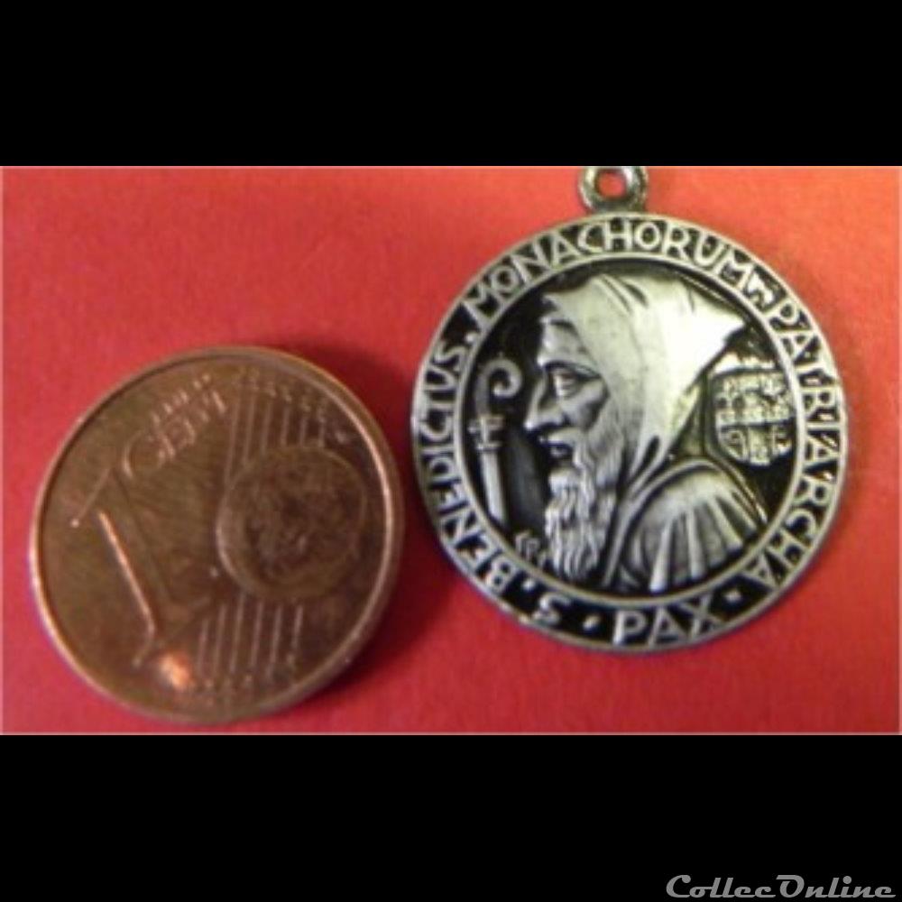 religieuse mandat territoriaux estampage medaille de st benoit en tole
