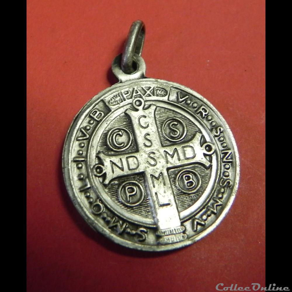 médaille officielle de Saint Benoit 3 religieuse mandat territoriaux medaille officielle de saint benoit