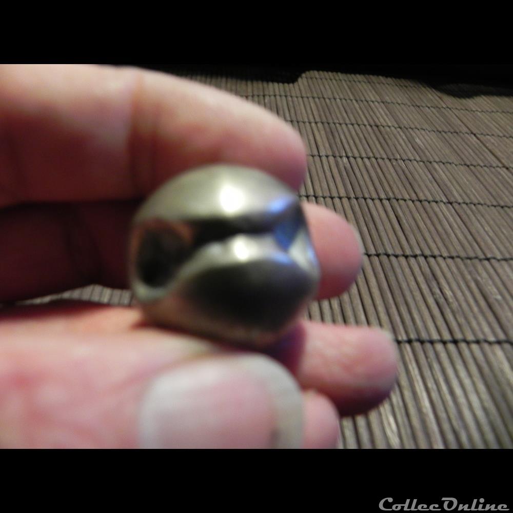 monnaie lingot d'argent de 72 gr plié en boule LAOS type de la contre-marque ARROW HEAD primitive asie monnaie lingot argent de 72 gr plie en boule laos type de la contre marque arrow head