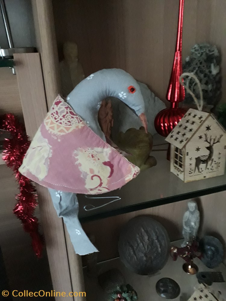art antiquites sculptures autres sculpture zoomorphe oiseau en tissu