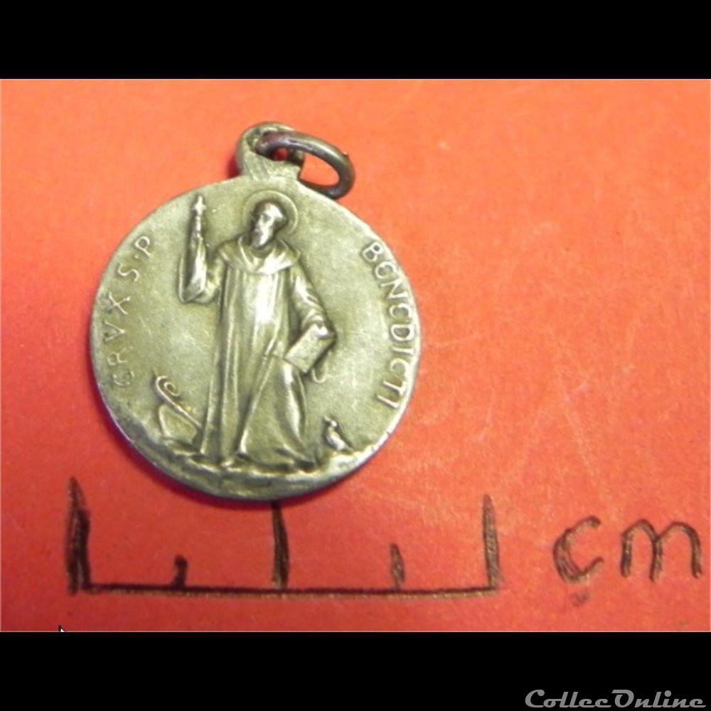 médaille St Benoît fin XIX éme 2 religieuse mandat territoriaux medaille st benoit fin xix eme