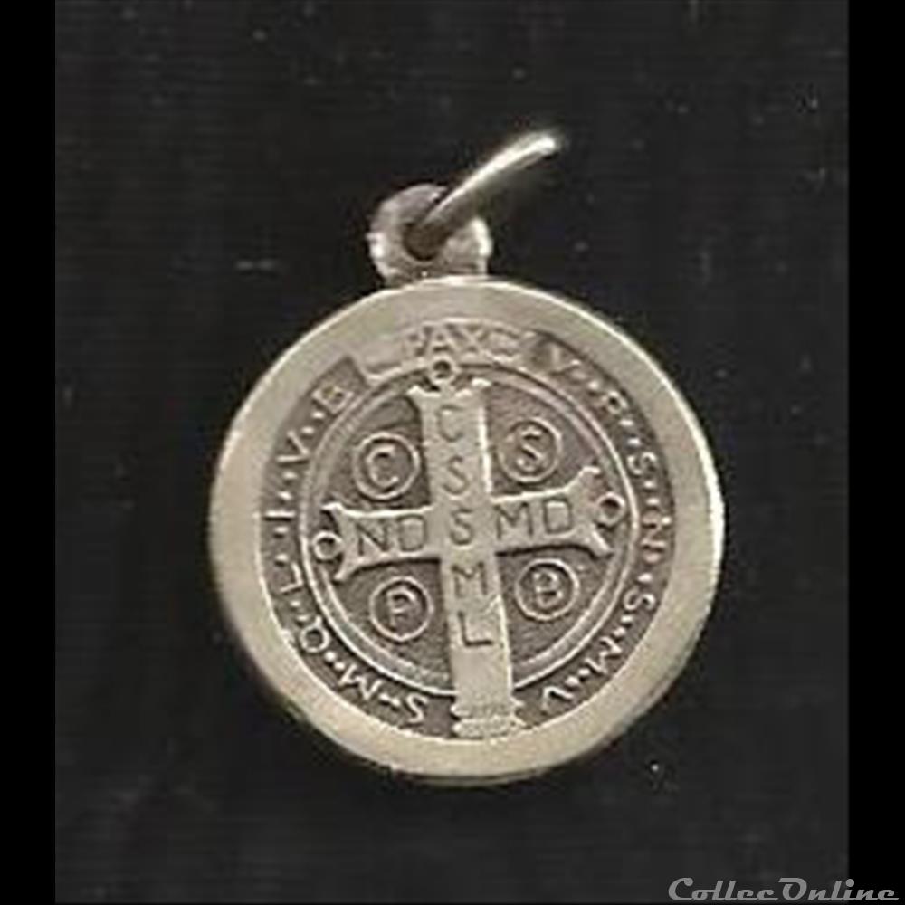 religieuse mandat territoriaux medaille de saint benoit