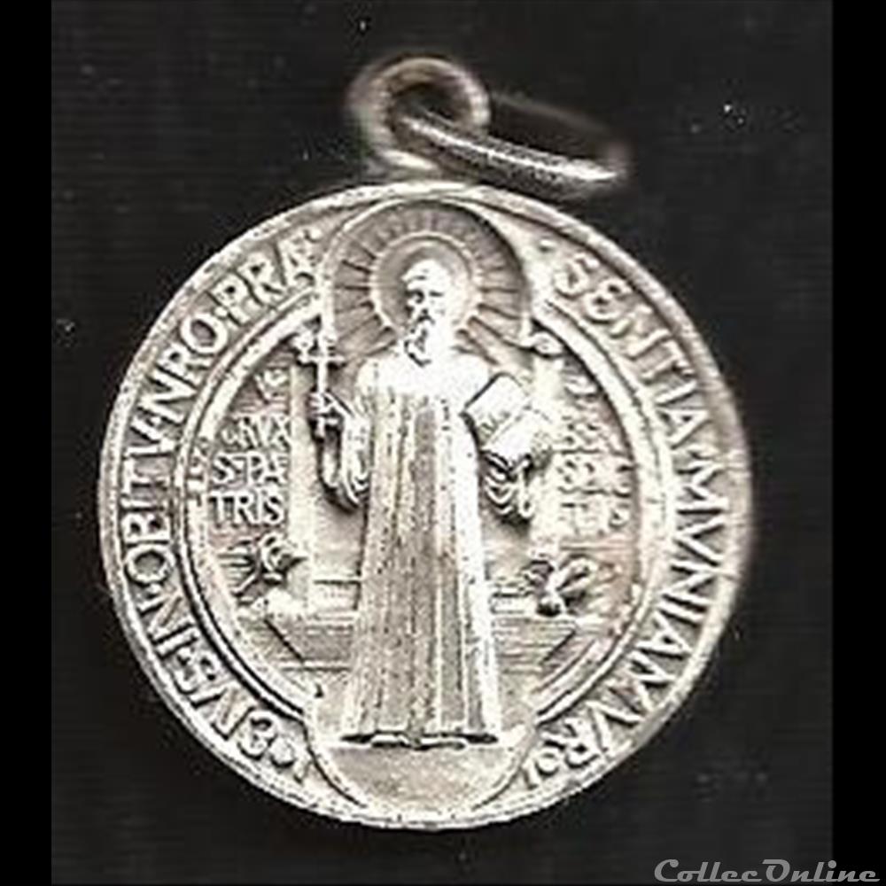 médaille de Saint Benoit religieuse mandat territoriaux medaille de saint benoit