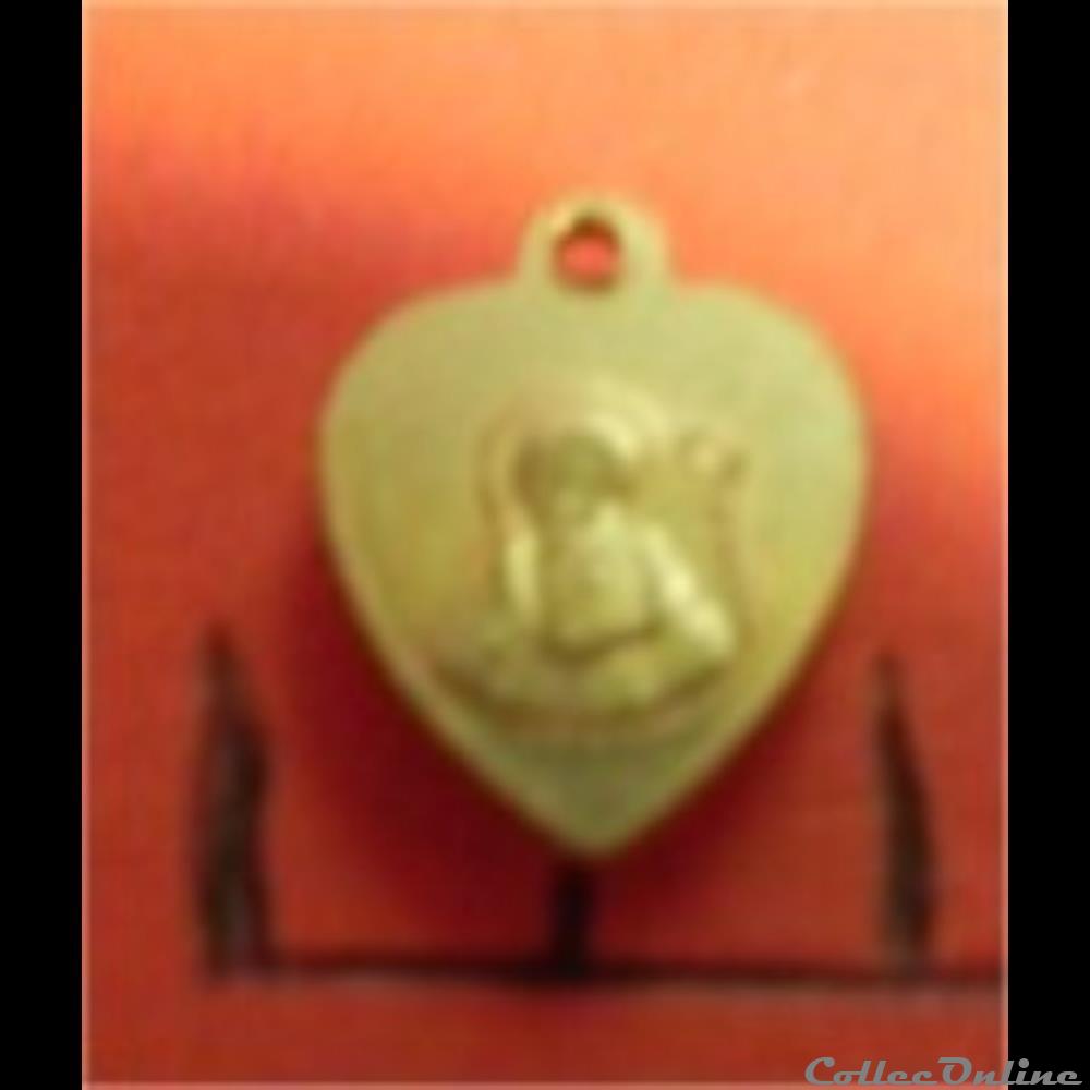 médaille de St Benoît " petit coeur" 3 religieuse mandat territoriaux medaille de st benoit petit coeur