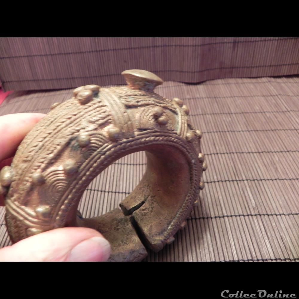 bracelet manille-monnaie à système ou articulée YORUBA 4 primitive elymaide parthe sassanide bracelet manille monnaie a systeme ou articulee yoruba