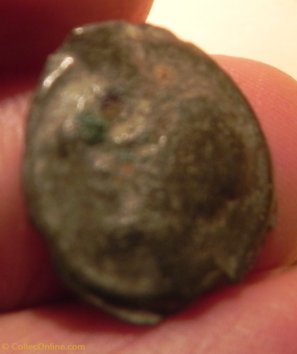 monnaies antiques celtes potin turons a la tete diabolique monnaie inspiration lunaire
