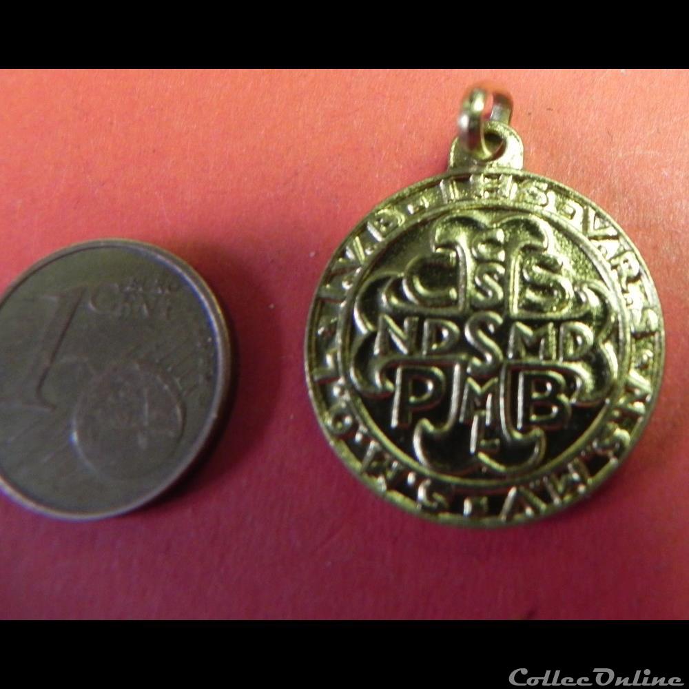 religieuse mandat territoriaux medaille de saint benoit
