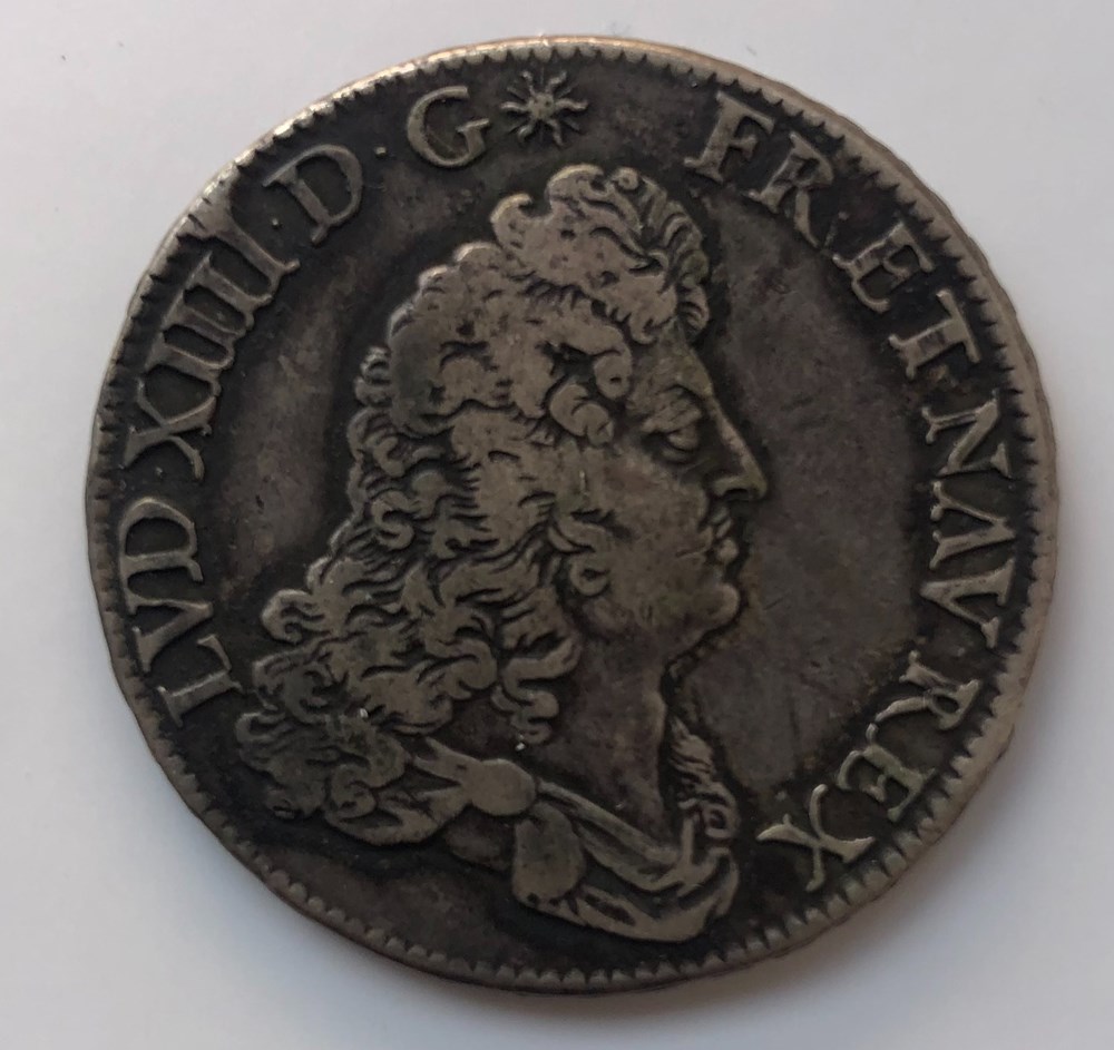 Demi-écu de Flandre 1685 - 1689 monnaies europe medievale france royales demi ecu de flandre 1685 1689