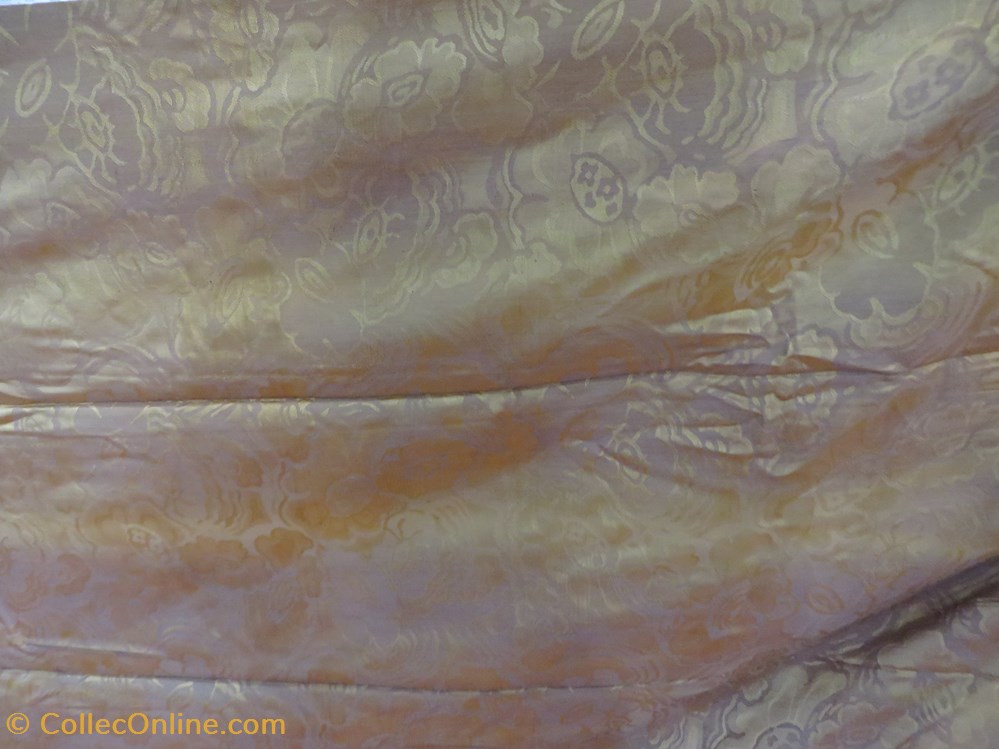 patrimoine religieux objets de cultes nappe autel doree