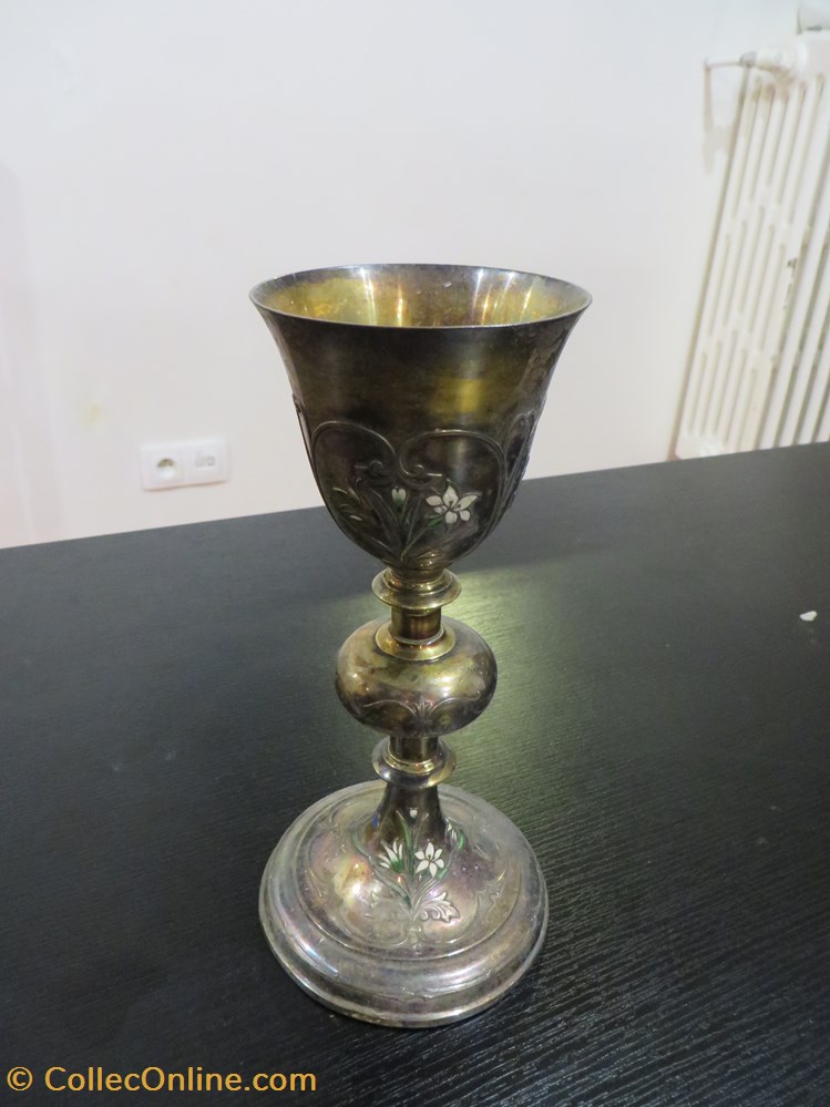 patrimoine religieux objets de cultes calice emailler