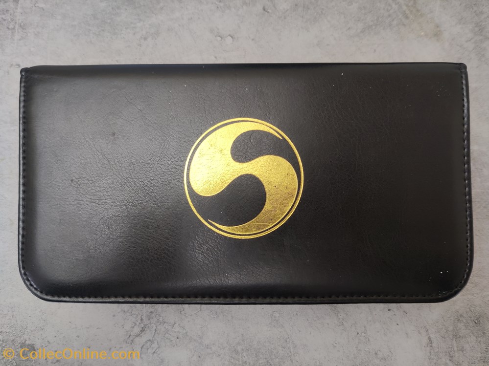 Pencase PSH noire, logo doré divers pencase psh noire logo dore