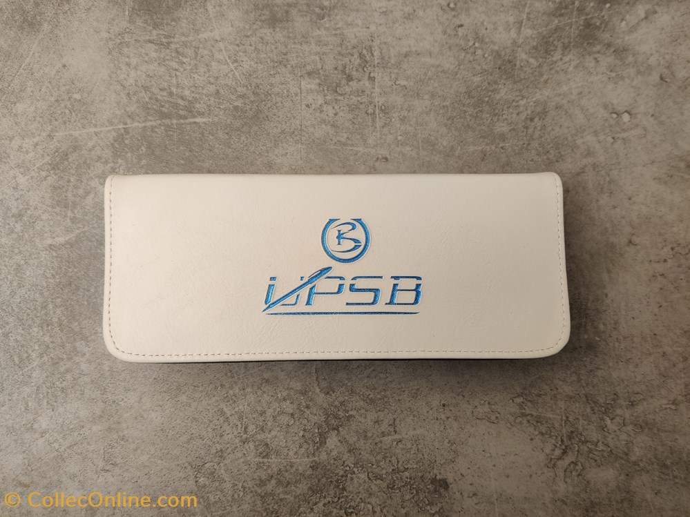 Pencase UPSB blanche, logo bleu divers pencase upsb blanche logo bleu