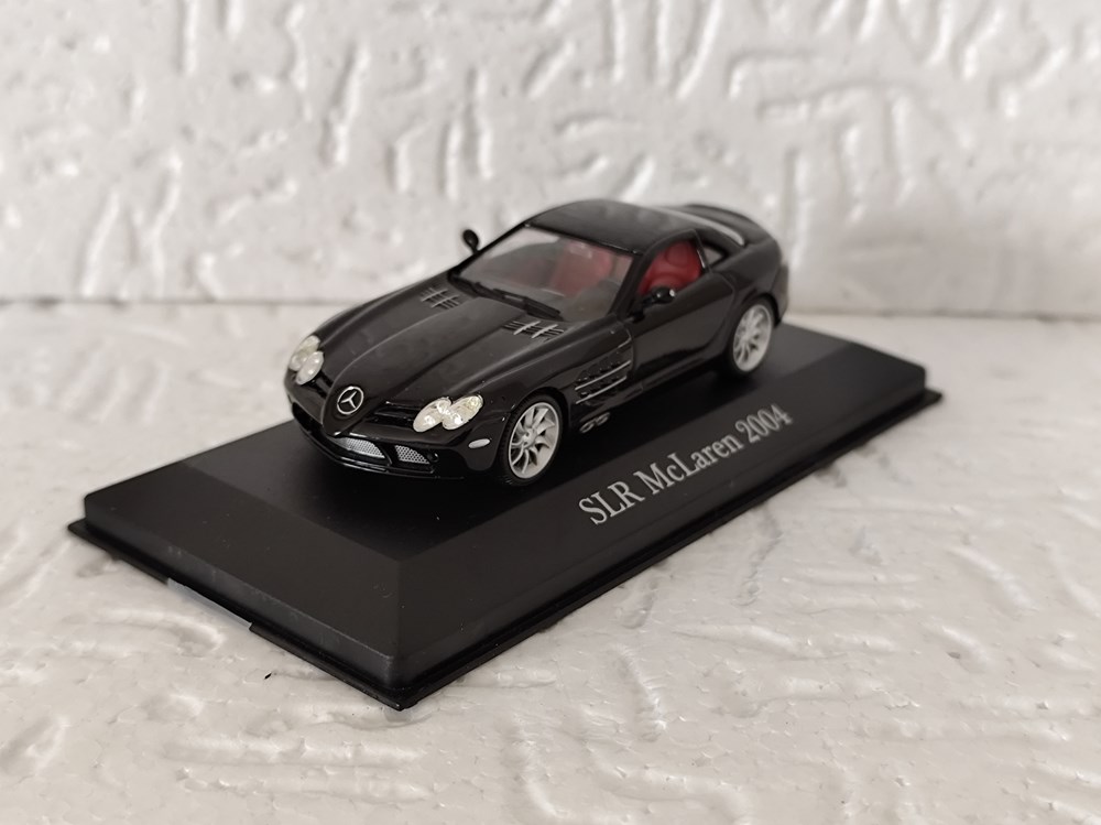 Mercedes SLR Maclaren 2004 modeles reduits mercedes slr maclaren 2004