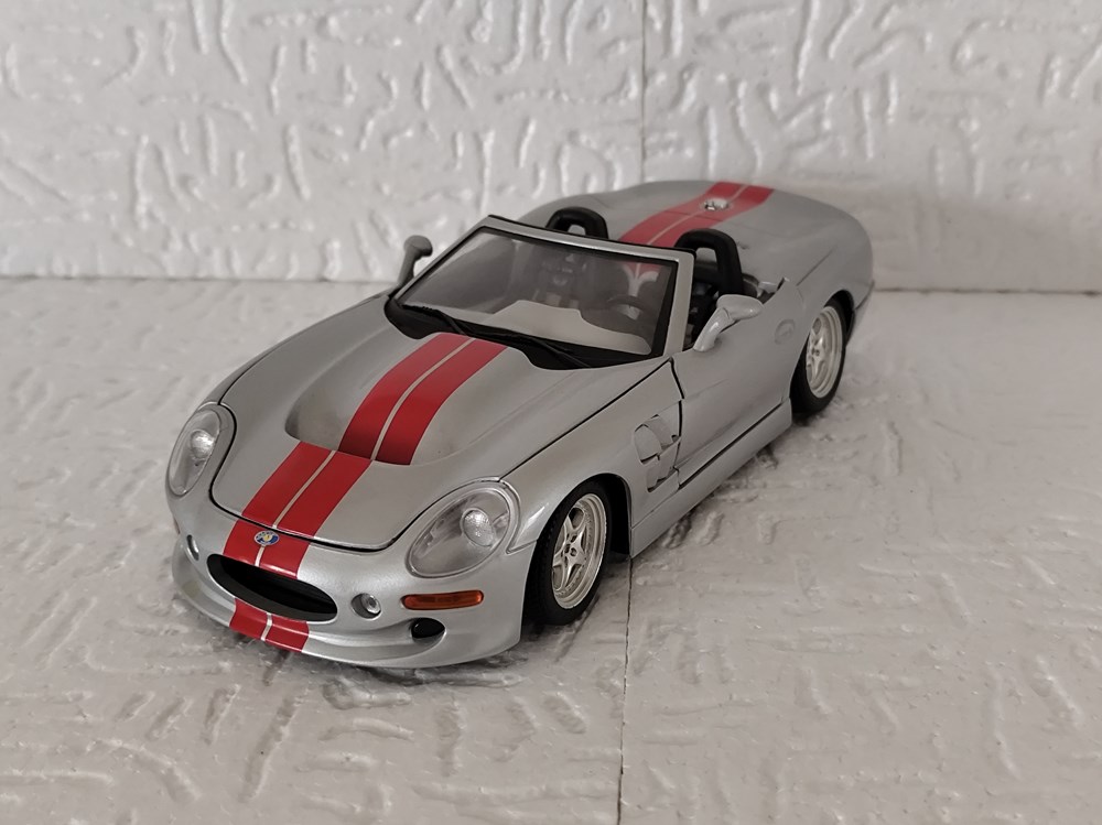 Shelby Serie 1 1999 modeles reduits shelby serie 1 1999