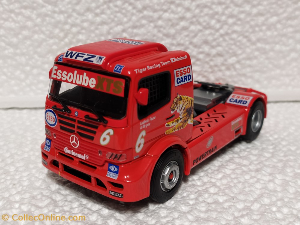 modeles reduits mrecedes benz renntruck