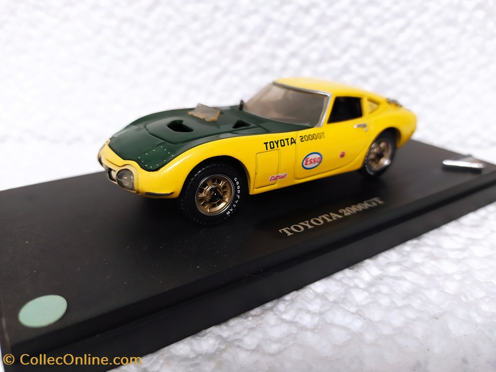 modele reduit toyota 2000 gt