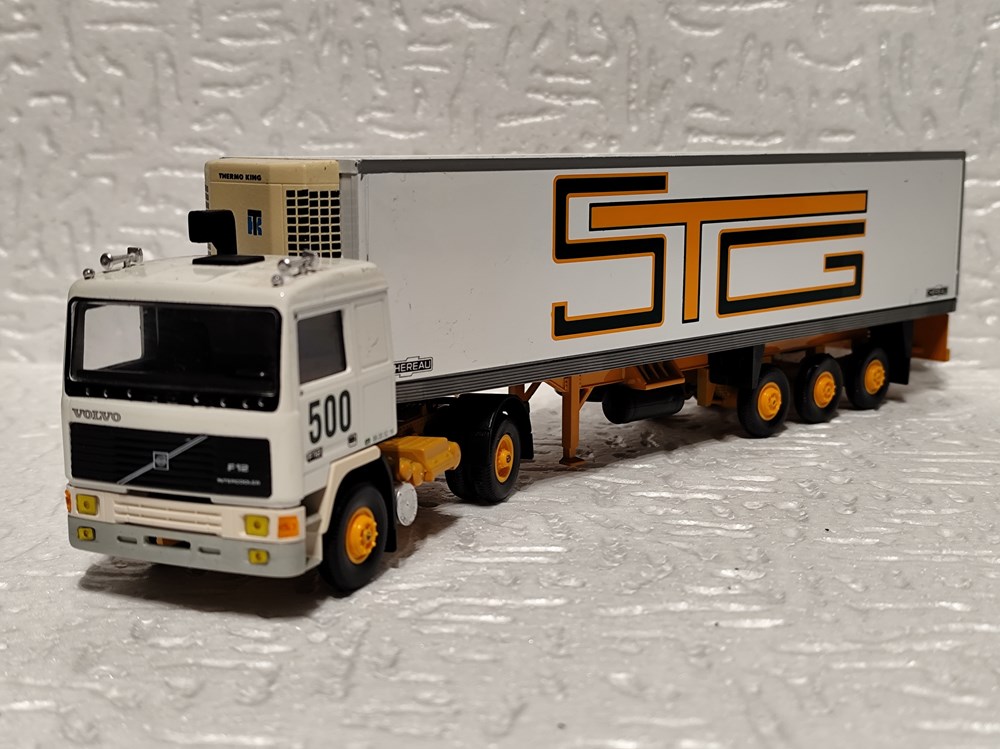 modeles reduits volvo stg