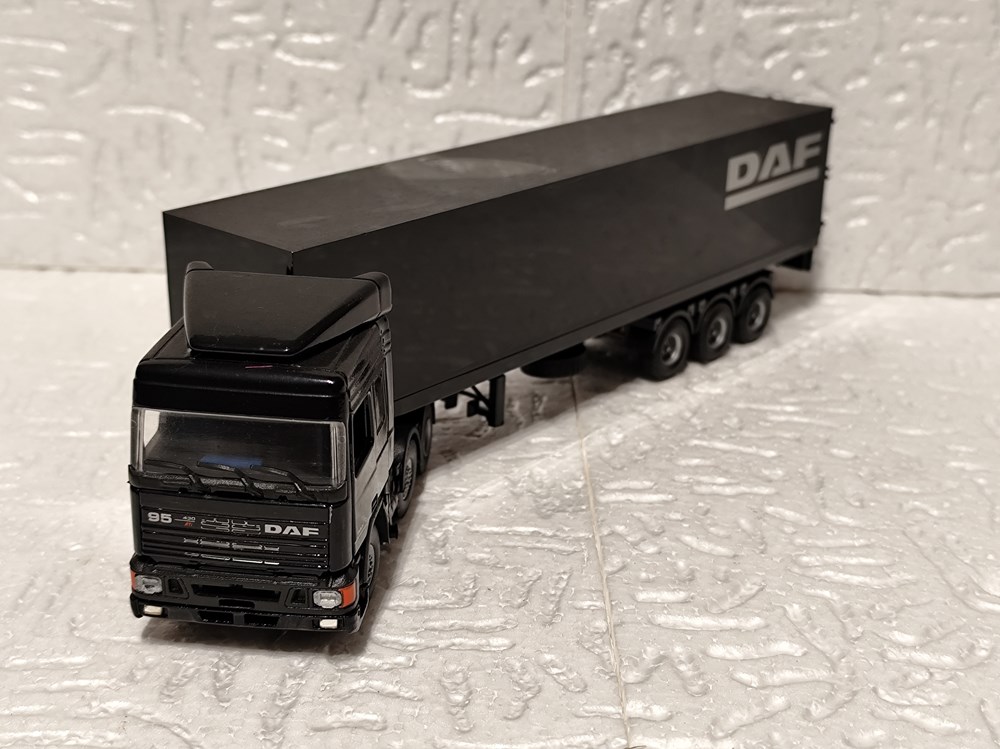 modeles reduits daf 95 430