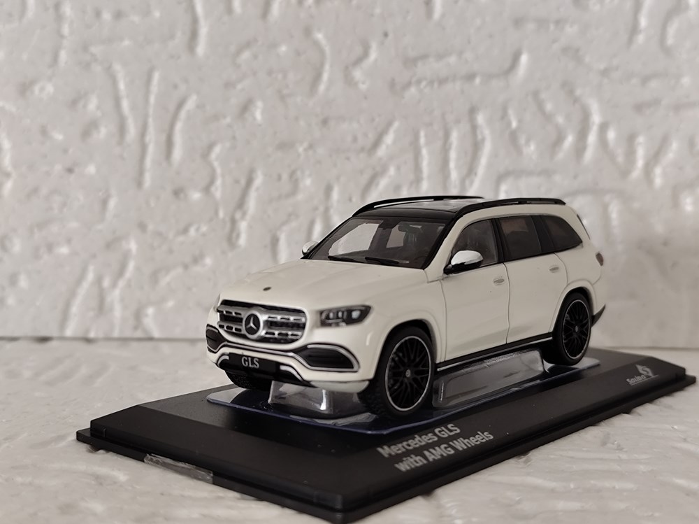 modeles reduits mercedes benz gls